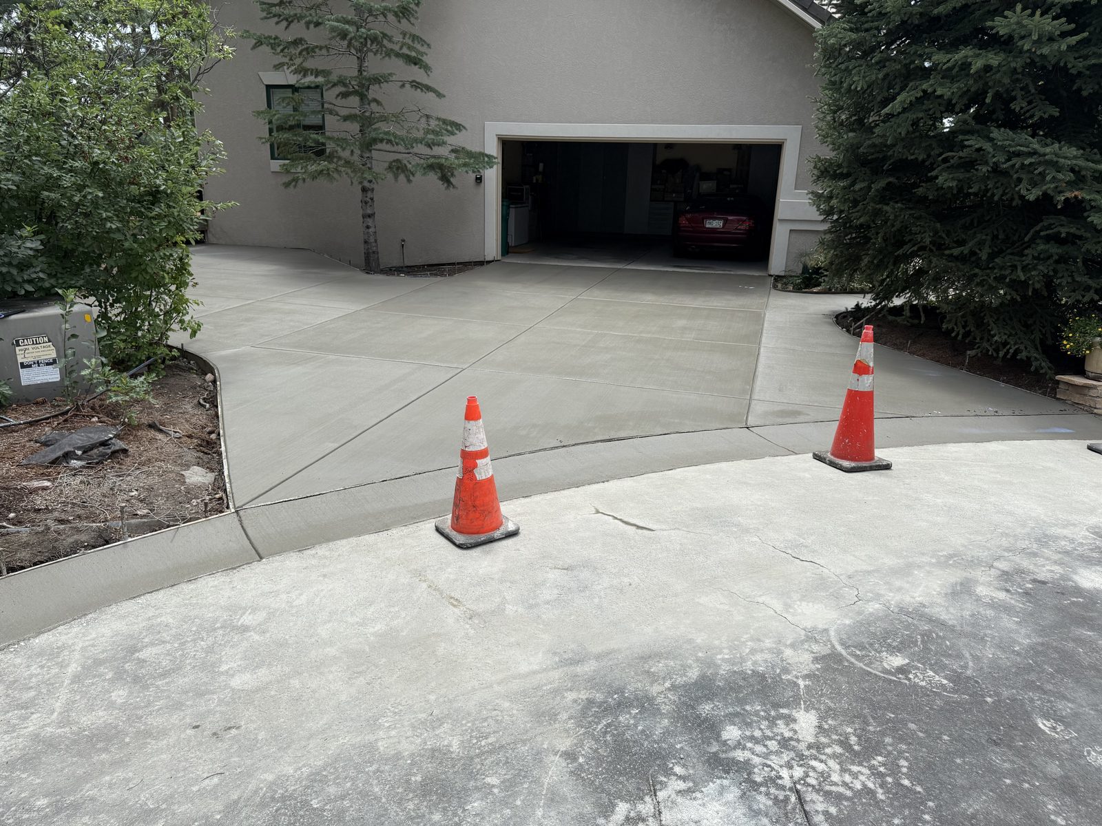 Residential concrete driveway and approach